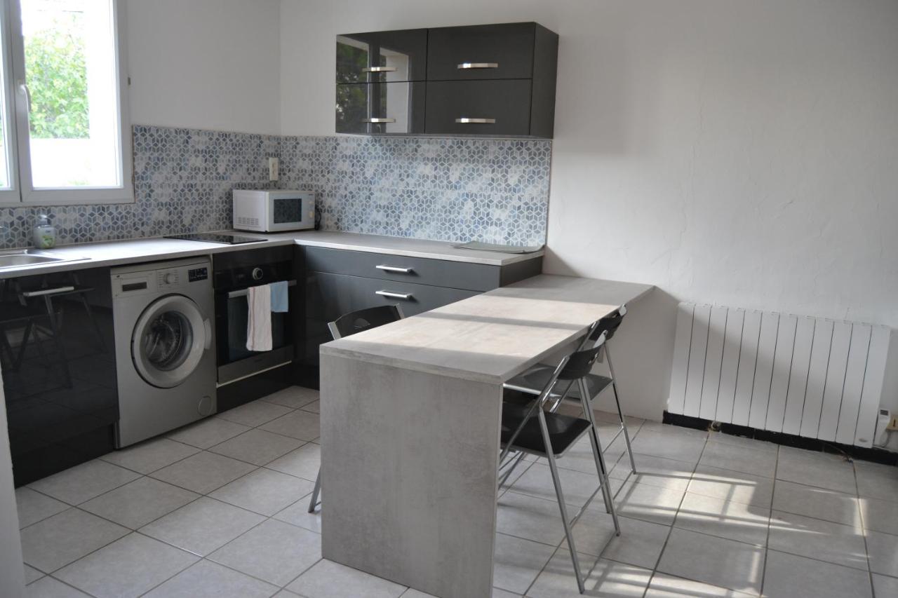 Appart Dans Maison Au Calme "Les Charmettes" Vedene Exterior photo