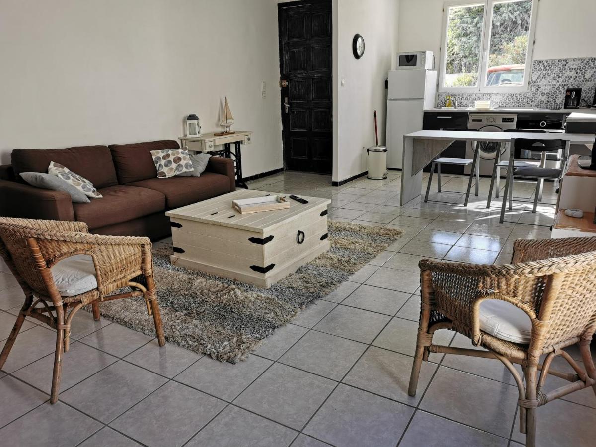 Appart Dans Maison Au Calme "Les Charmettes" Vedene Exterior photo